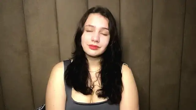 HereLora online show from April 9, 2026, 11:15 am