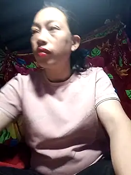 Snapshot of Susuu5790 chatting on February 17, 2026, 8:48 pm Susuu5790 online show from February 17, 2026, 8:48 pm