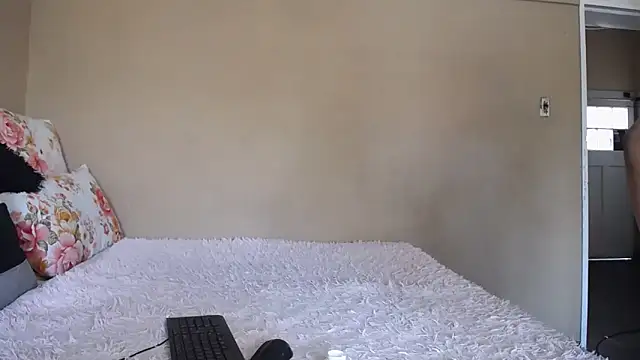 KinkyPxx online show from April 10, 2026, 9:36 am