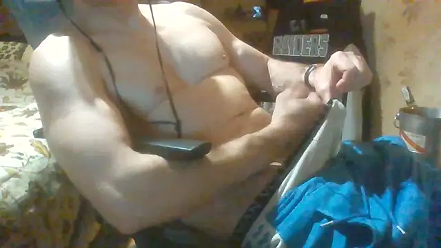 Snapshot of ALEXAND77777 chatting on February 20, 2026, 6:19 pm ALEXAND77777 online show from February 20, 2026, 6:19 pm