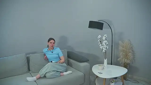 Snapshot of AricaOhashi chatting on February 19, 2026, 8:10 am AricaOhashi online show from February 19, 2026, 8:10 am