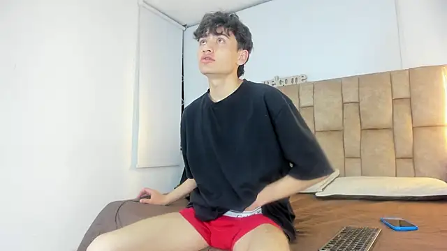 Snapshot of Noir_Sebas chatting on March 1, 2026, 3:19 am Noir Sebas online show from March 1, 2026, 3:19 am