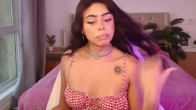 Pauline Clark online show from March 31, 2026, 7:47 pm