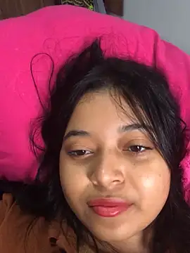 Emmily hott online show from February 26, 2026, 12:37 pm