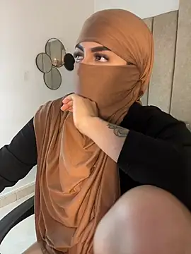 rashaaa  online show from March 6, 2026, 3:36 am