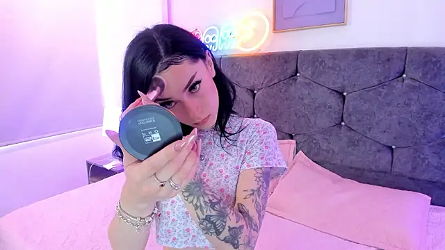 Snapshot of Megan_Morphy chatting on March 9, 2026, 1:59 pm Megan Morphy online show from March 9, 2026, 1:59 pm