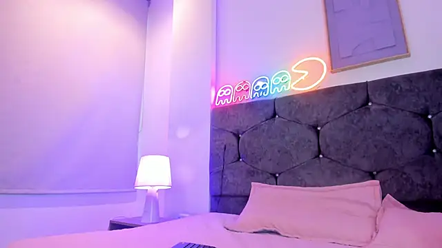 Snapshot of Megan_Morphy chatting on March 10, 2026, 12:32 pm Megan Morphy online show from March 10, 2026, 12:32 pm