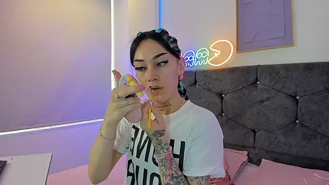 Snapshot of Megan_Morphy chatting on March 28, 2026, 1:22 pm Megan Morphy online show from March 28, 2026, 1:22 pm