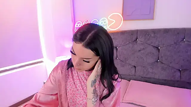 Snapshot of Megan_Morphy chatting on April 7, 2026, 2:28 pm Megan Morphy online show from April 7, 2026, 2:28 pm