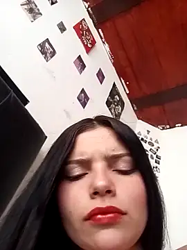 atenea swet  online show from March 7, 2026, 2:03 pm