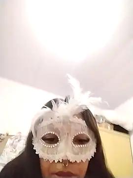 Snapshot of Tchukinha chatting on February 22, 2026, 11:36 pm Tchukinha online show from February 22, 2026, 11:36 pm