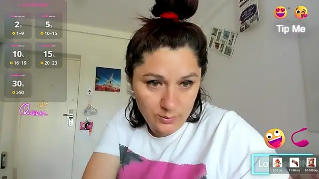 EVELYNA88 online show from July 15, 2026, 11:15 am