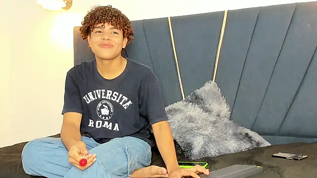 kleiver cum18 online show from February 17, 2026, 1:07 pm