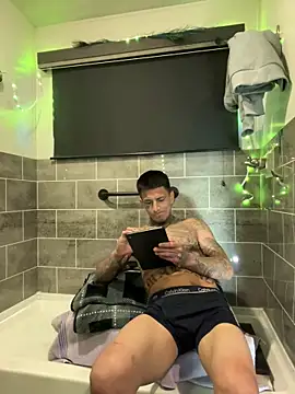 Snapshot of freaknine69 chatting on February 22, 2026, 10:41 pm freaknine69 online show from February 22, 2026, 10:41 pm