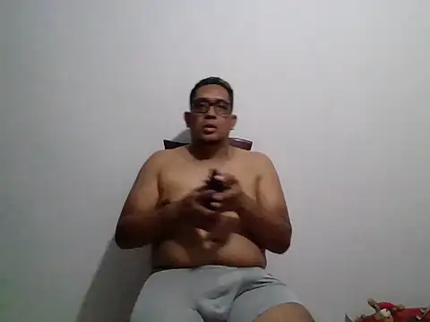 Snapshot of gordogruesa chatting on February 21, 2026, 1:39 am gordogruesa online show from February 21, 2026, 1:39 am