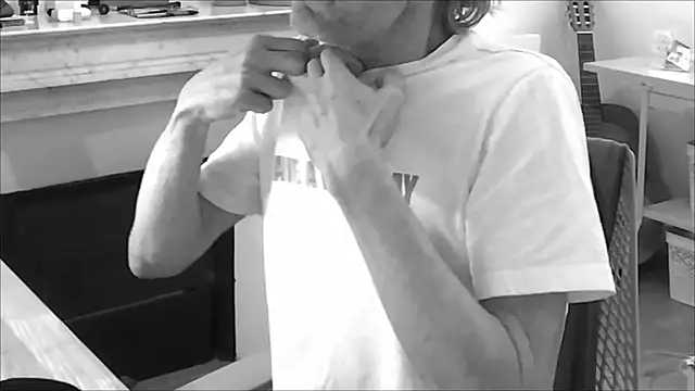 irohsako online show from February 13, 2026, 7:32 pm