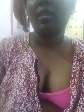 tamilkaviya431 online show from March 2, 2026, 4:58 am