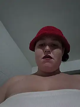 Freckless  online show from April 21, 2026, 12:01 am