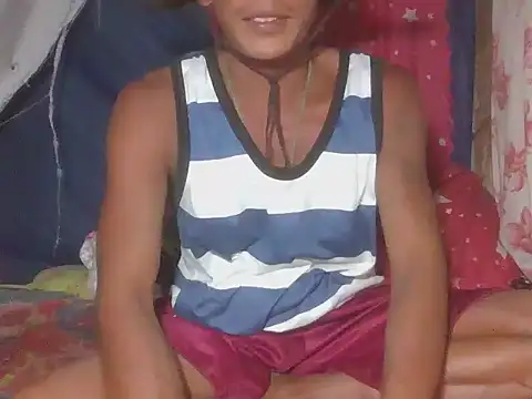 Snapshot of MorenoArwel chatting on February 17, 2026, 1:07 pm MorenoArwel online show from February 17, 2026, 1:07 pm