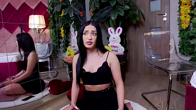 Snapshot of VictoriaLanes chatting on April 5, 2026, 4:20 am VictoriaLanes online show from April 5, 2026, 4:20 am