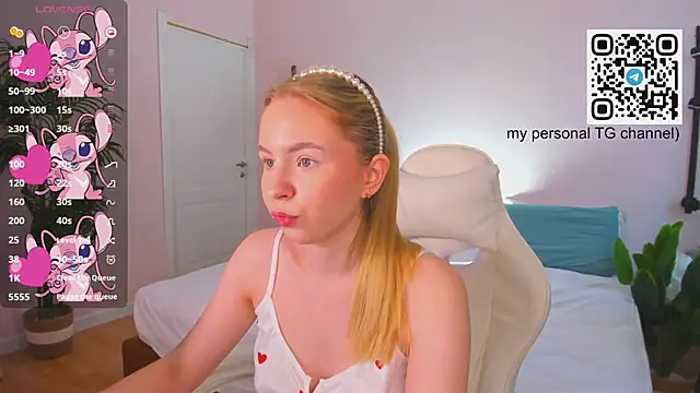 Linda  Bloom online show from April 1, 2026, 1:06 am