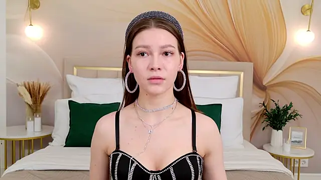 RebecaFields online show from April 5, 2026, 3:31 pm