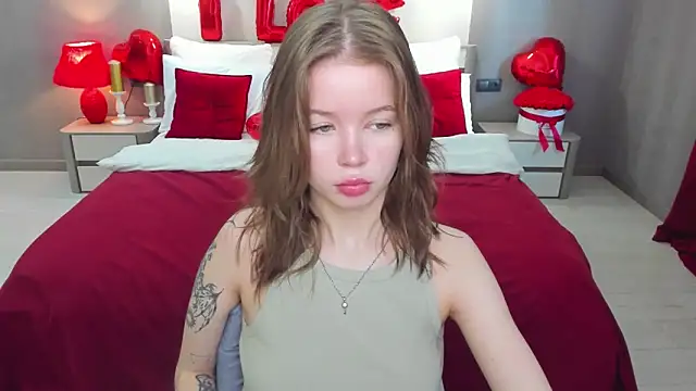 Snapshot of Violetta__Dreams chatting on February 20, 2026, 6:26 am Violetta Dreams online show from February 20, 2026, 6:26 am