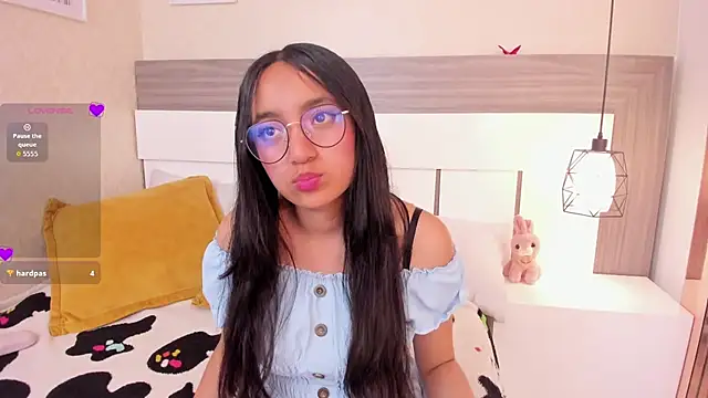 Emilyblussh online show from March 26, 2026, 7:30 pm