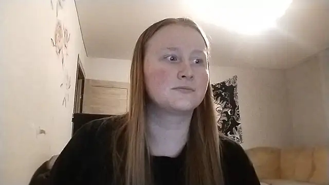 AnikaLipps online show from May 15, 2026, 10:50 pm