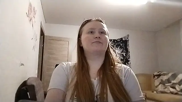 AnikaLipps online show from June 11, 2026, 1:38 am