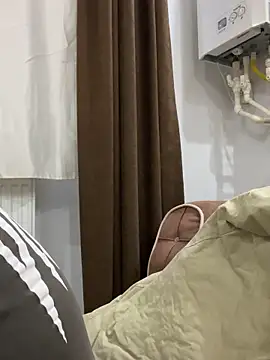 Snapshot of Can889988 chatting on February 14, 2026, 5:21 pm Can889988 online show from February 14, 2026, 5:21 pm