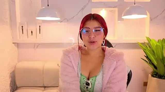 emily  tp online show from February 25, 2026, 12:37 pm