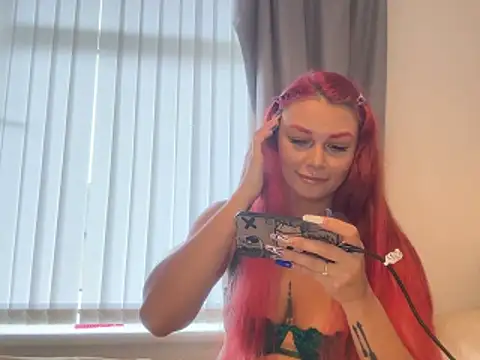 FoxyValentine online show from June 27, 2026, 12:22 pm