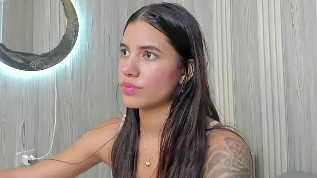 Isabellaa Rosee online show from May 21, 2026, 7:43 pm