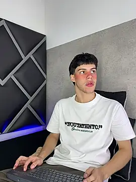 Snapshot of Lucian-greyy chatting on February 27, 2026, 4:12 am Lucian-greyy online show from February 27, 2026, 4:12 am