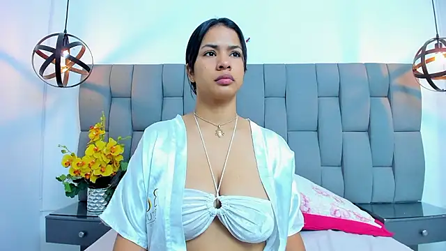 lunavarela online show from February 21, 2026, 11:55 am