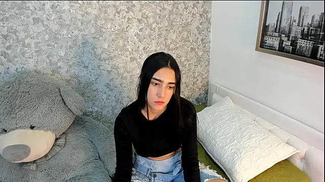 Snapshot of Anika_H chatting on March 13, 2026, 12:12 pm Anika H online show from March 13, 2026, 12:12 pm