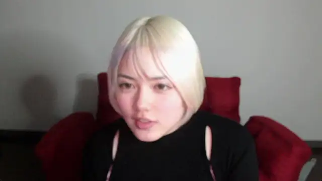 Snapshot of uru_luv000 chatting on February 19, 2026, 8:21 am uru luv000 online show from February 19, 2026, 8:21 am