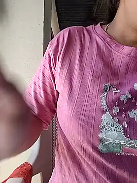 taniya0 online show from April 15, 2026, 4:19 am