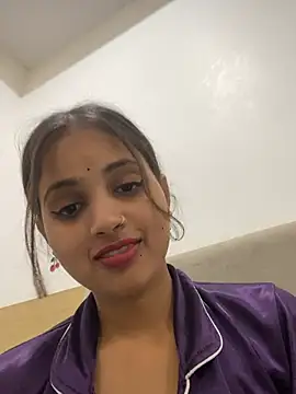 samayra1144 online show from May 30, 2026, 8:39 pm