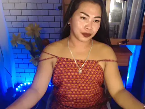LovelyJessaXX online show from May 12, 2026, 5:43 pm