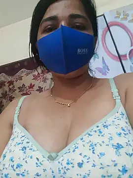 Snapshot of Tamil_Luckly_girl chatting on May 19, 2026, 3:35 am Tamil Luckly girl online show from May 19, 2026, 3:35 am