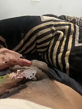 gullu8968 online show from February 14, 2026, 7:10 pm