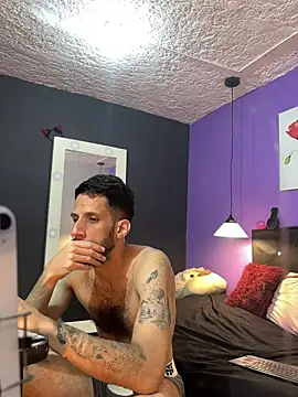 Snapshot of Karim_mansur chatting on March 4, 2026, 3:07 pm Karim mansur online show from March 4, 2026, 3:07 pm