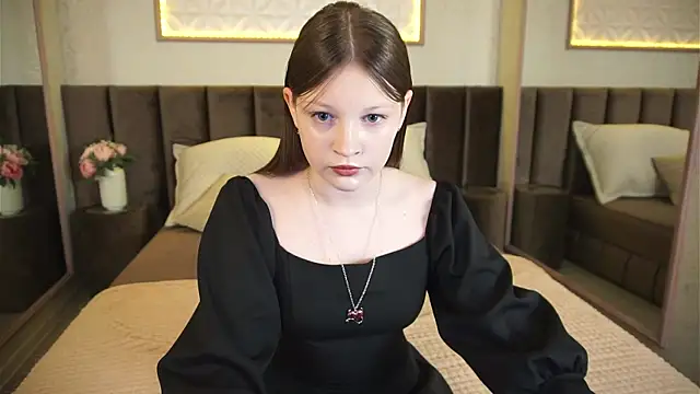 Snapshot of LauraBev chatting on May 26, 2026, 2:46 pm LauraBev online show from May 26, 2026, 2:46 pm