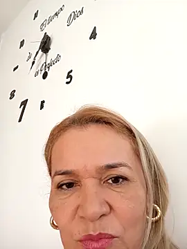 charlotte milf30 online show from February 27, 2026, 12:38 pm