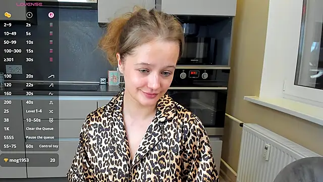 Snapshot of Mary_Phoenix chatting on February 15, 2026, 4:25 pm Mary Phoenix online show from February 15, 2026, 4:25 pm