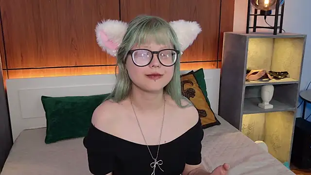 MoliQin online show from July 23, 2026, 8:56 am
