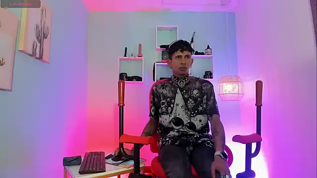 Maximoking26 online show from July 19, 2026, 4:05 am