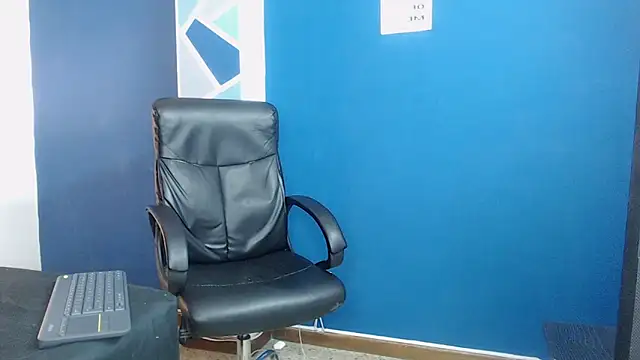 Snapshot of goodgirlxxl chatting on February 25, 2026, 2:10 am goodgirlxxl online show from February 25, 2026, 2:10 am